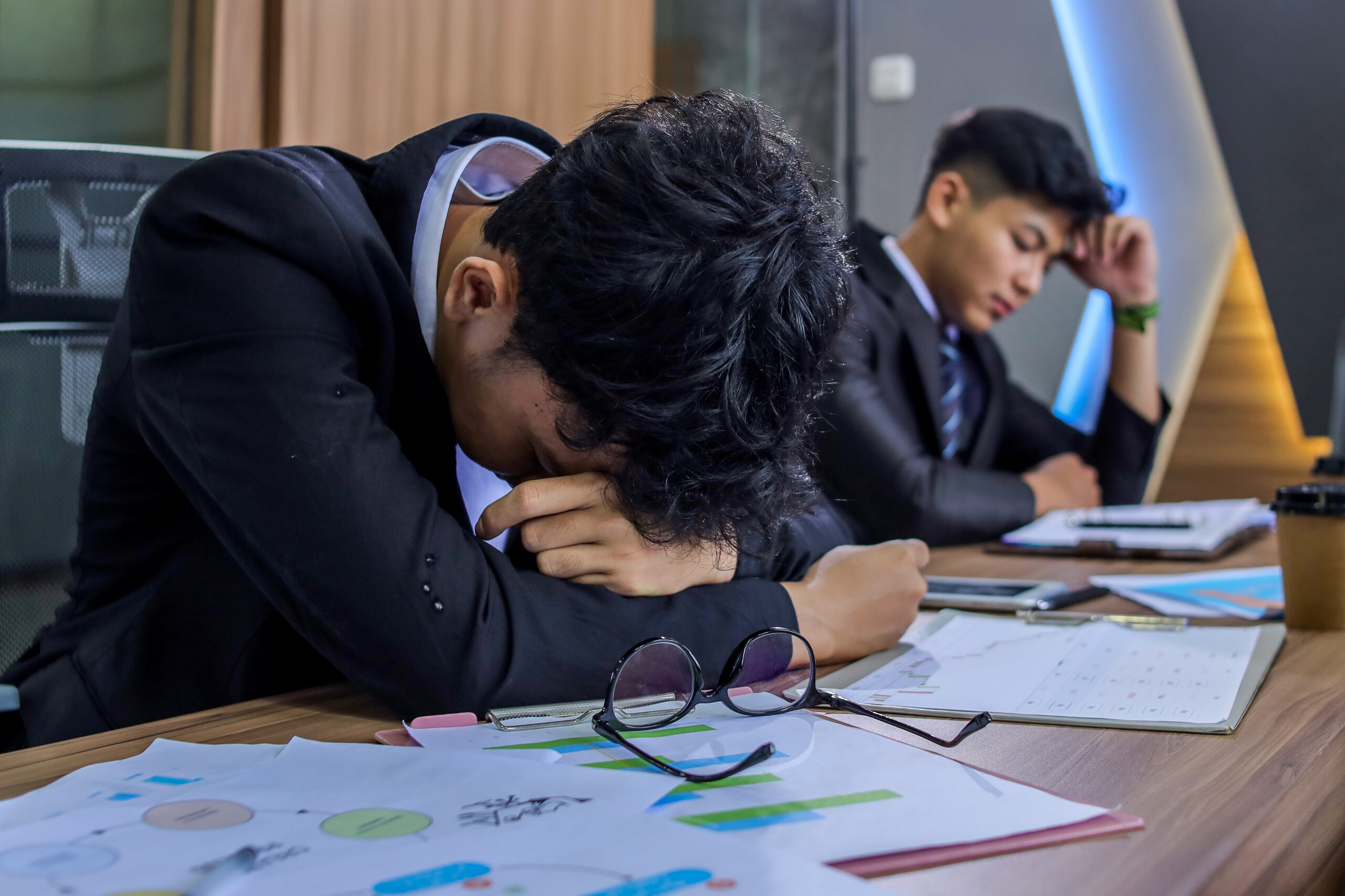 How To Stay Productive When Your Boss Loves Meetings